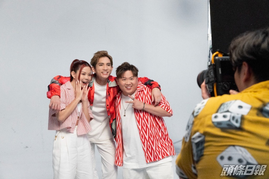 Lokman（中）與Gao開工，指對方太乖巧。